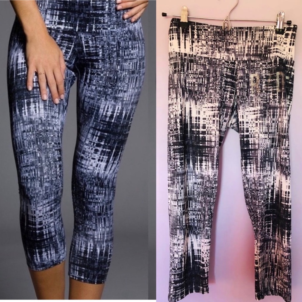 Onzie black & white static print cropped leggings - Picture 1 of 7